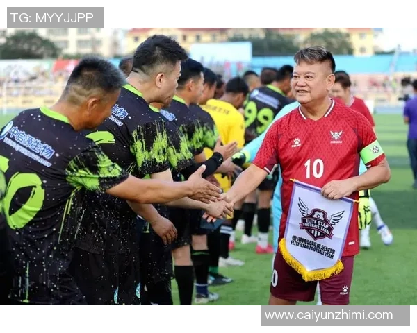 足球场上的闪耀明星：聚焦11号球员的传奇与荣耀